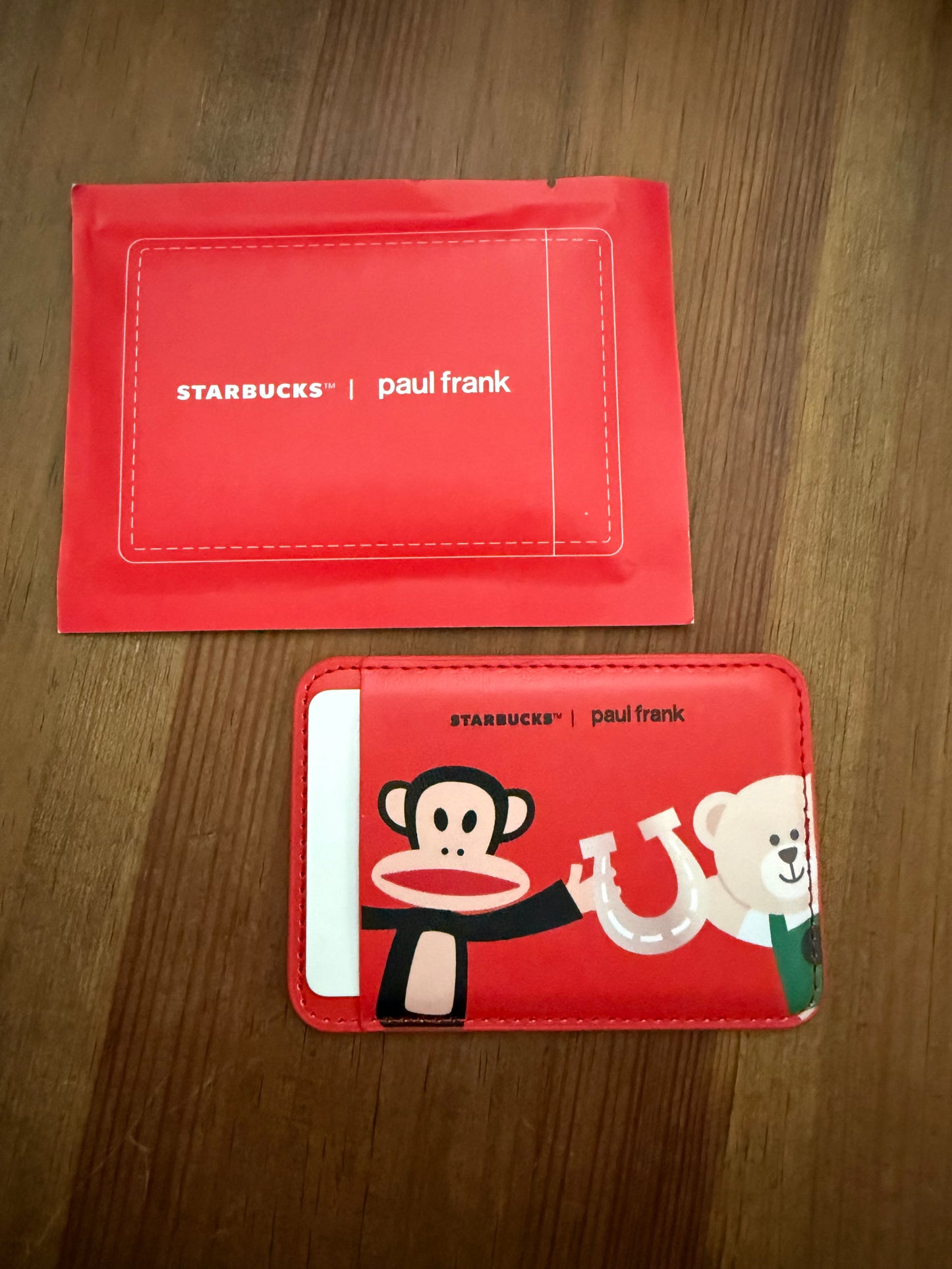 2025 STARBUCKS MALASIA TARJETERO MAGNETICO PAUL FRANK