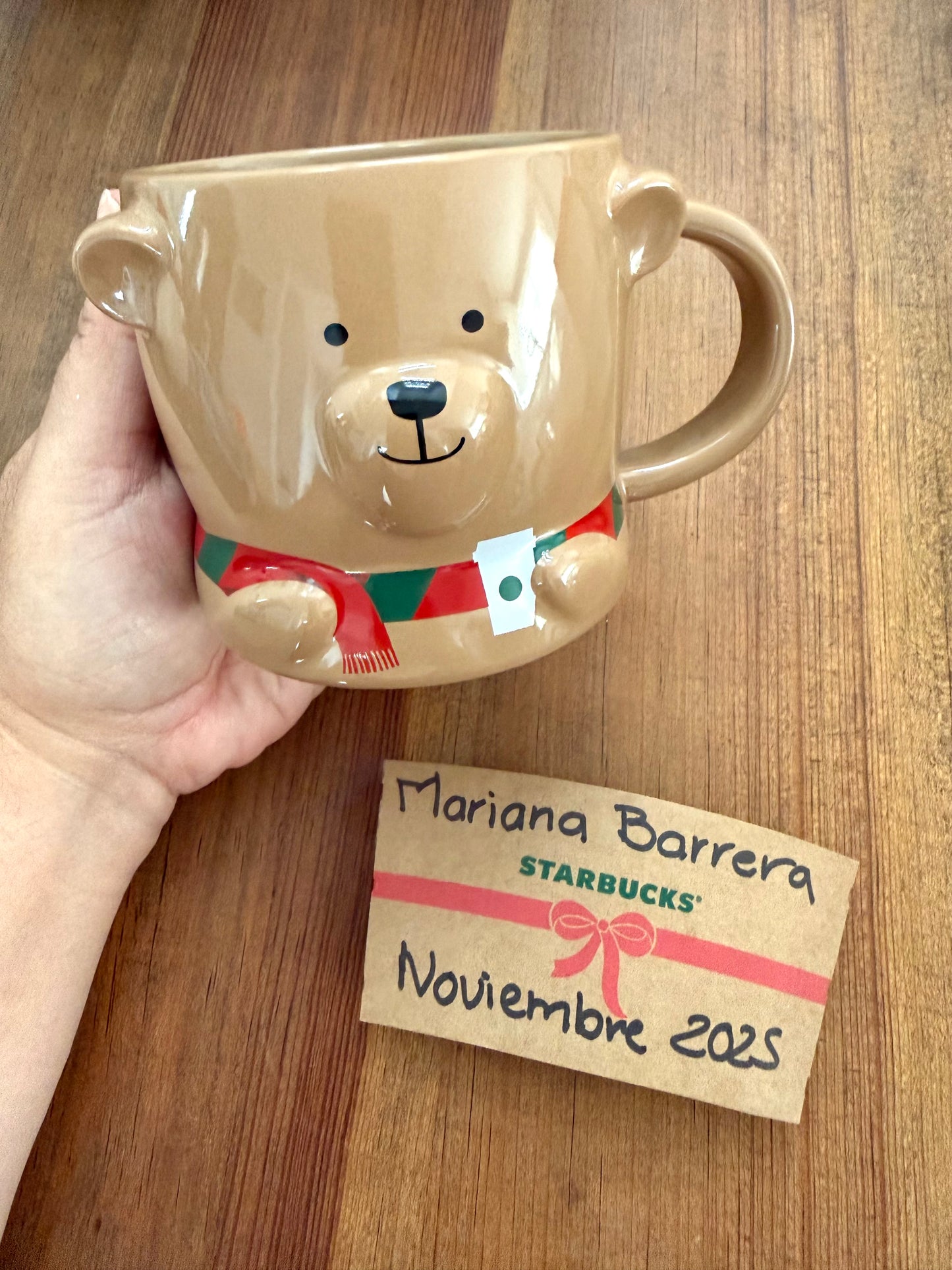 2025 Starbucks Europa Taza Oso