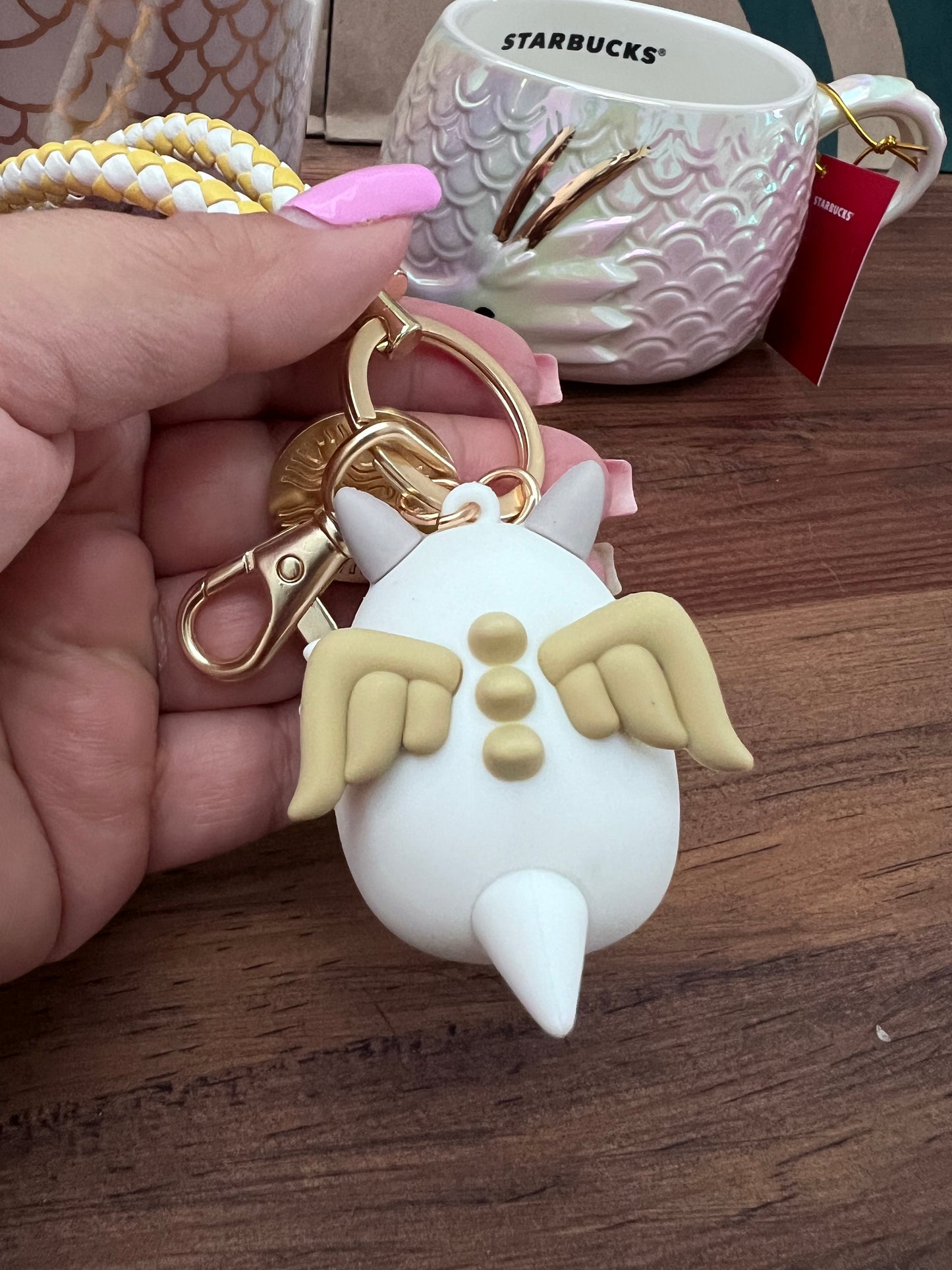 Starbucks Keychain Dragón Blanco